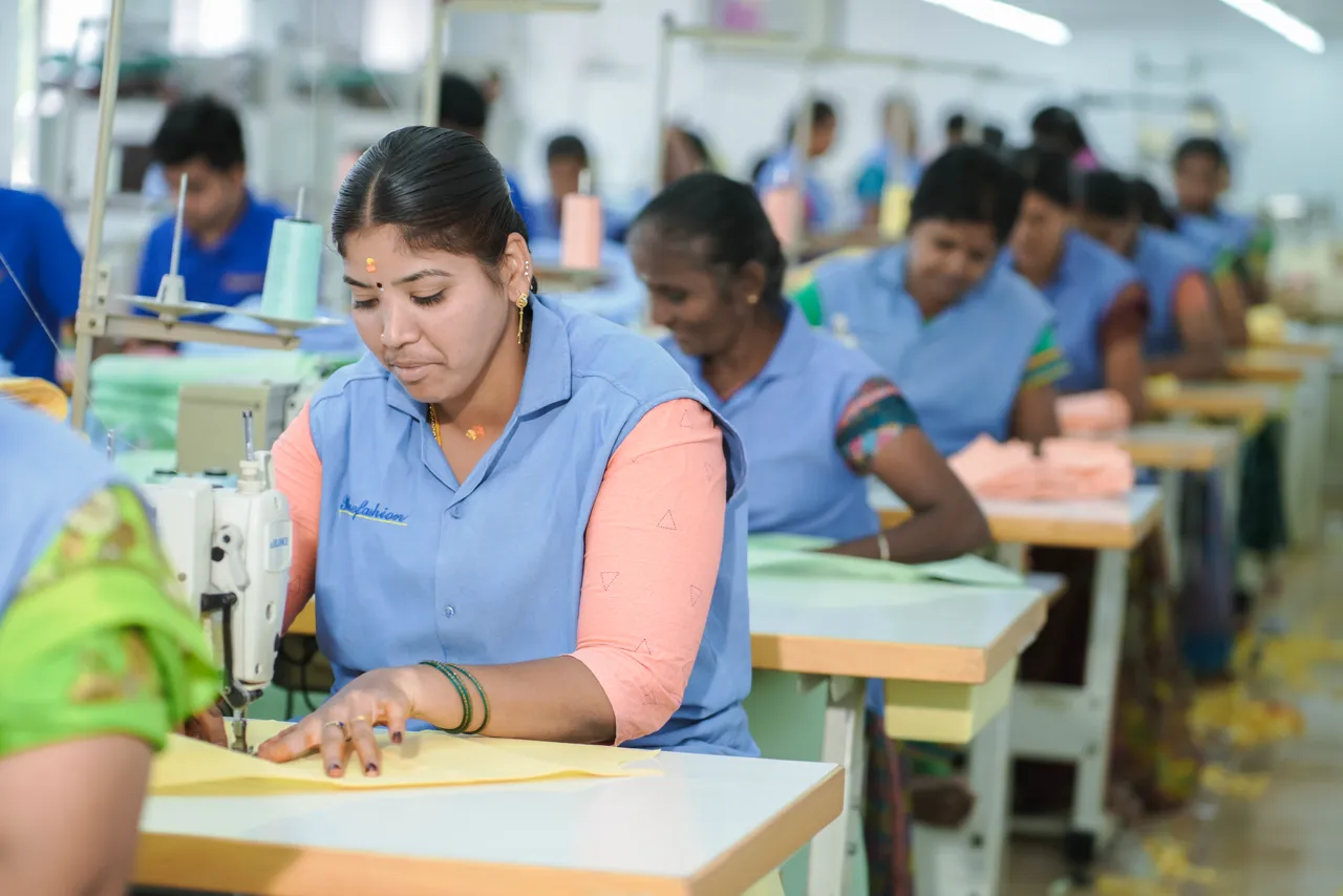 Soft breathable premium cotton fabric by BlueFashion